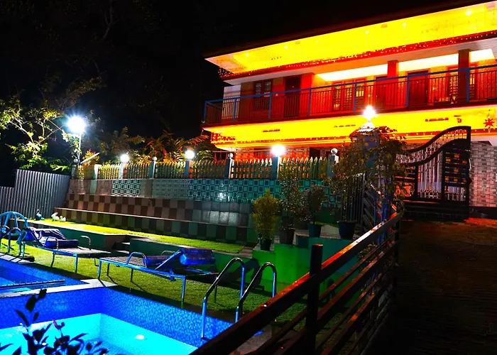Arabian Nights Munnar,Family Villa With Pool
